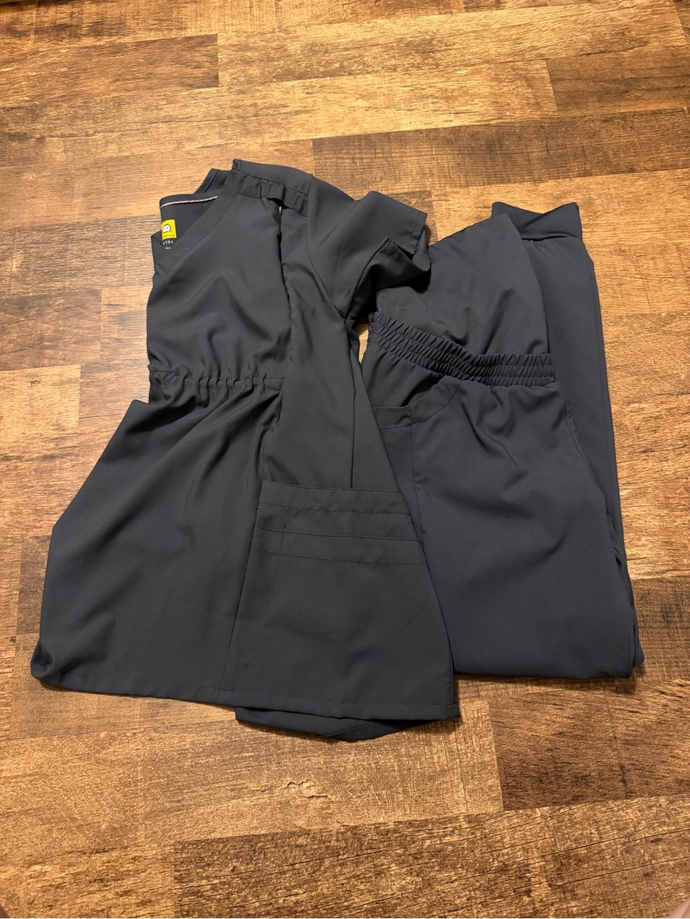 WonderWink Women's Maternity Scrub Set in Charcoal